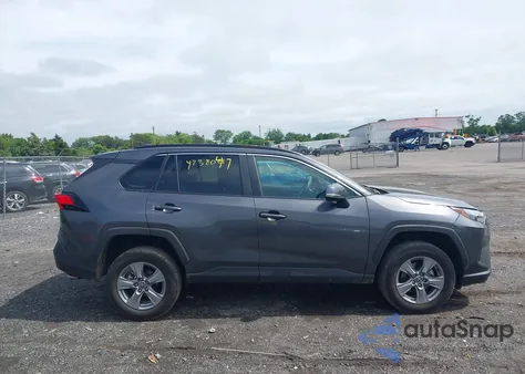 2024 Toyota Rav4 Xle из США, поврежденный, VIN 2T3W1RFV3RW334434